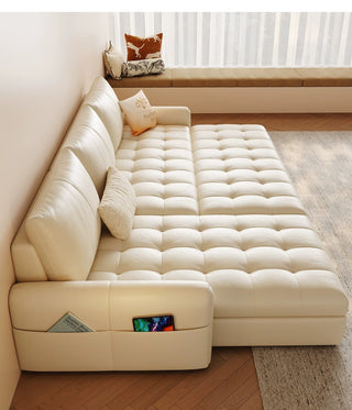 Rounded armrests with pockets