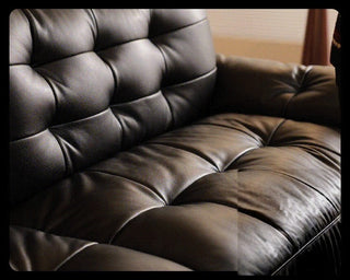 Hand-tufted detail