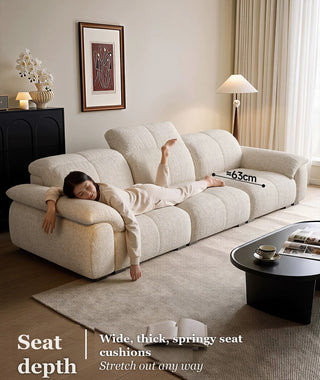 Wide, springy seat cushions