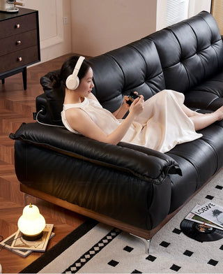 Wide, soft armrests