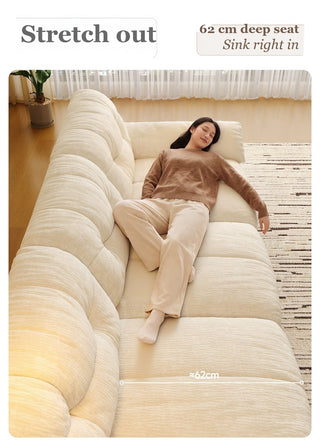 62 cm deep seat
