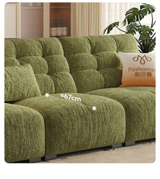 67 cm deep seat