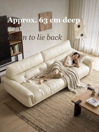 Approx. 63 cm deep seat