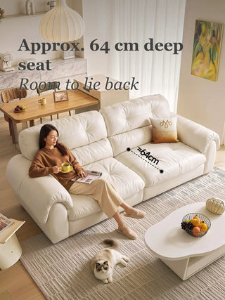 Approx. 64 cm deep seat